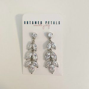 Untamed Petals dangle earrings